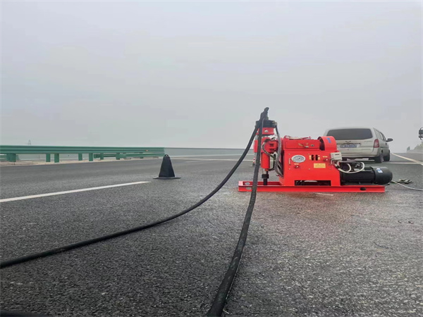 阳朔马路路基路面开裂下沉注浆加固灌浆