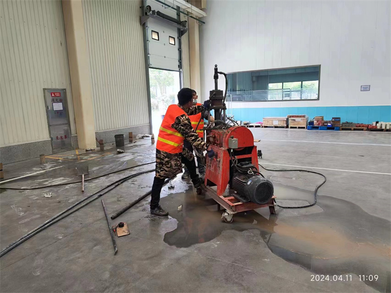 阳朔厂房地面下沉塌陷注浆加固施工